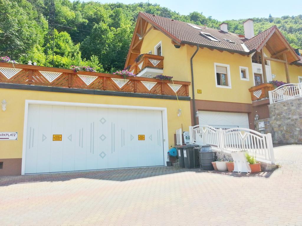 Gastehaus Zur Schonen Aussicht Bed & Breakfast Spitz an der Donau Room photo
